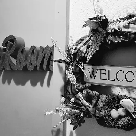 Flowerroom Con Bagno Privato Guest house *