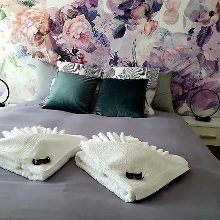 Flowerroom Con Bagno Privato Affittacamere