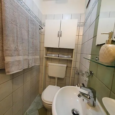 Flowerroom Con Bagno Privato Affittacamere *